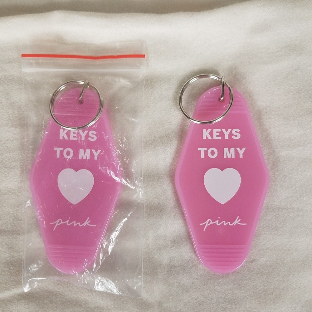 Victoria's Secret PINK Keychain Women OS Pink New Motel Style Heart Key Tag